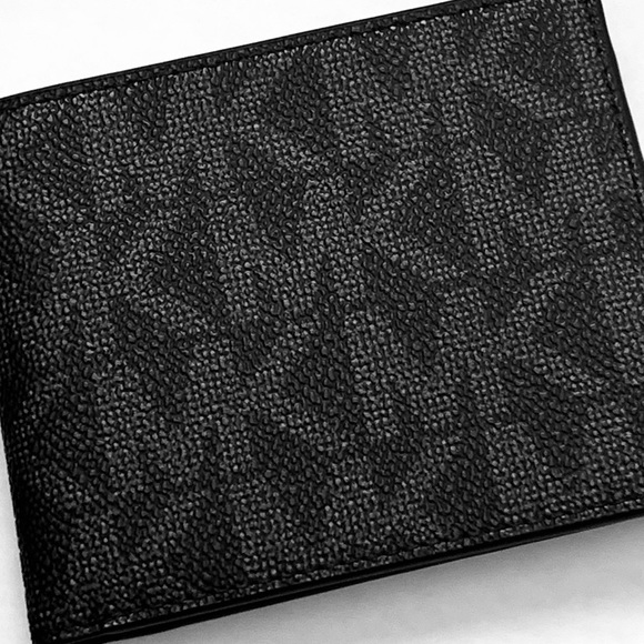 Michael Kors Men, Black Slim, Billfold , Wallet - Picture 4 of 6